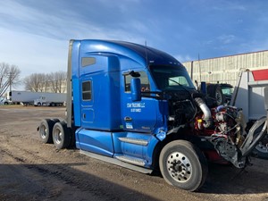Used 2016 Kenworth T680 Cab (Stock #SV-161-3)) Part Image