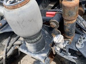 Used 2016 Peterbilt 579 Cab Mount (Stock #SV-145-4)) Part Image