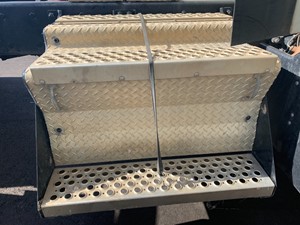 Used 2019 Kenworth T680 Battery Box (Stock #SV-175-9)) Part Image