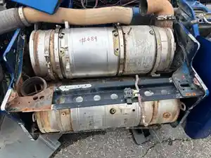 Used 2015 Kenworth T880 Diesel Particulate Filter (DPF) (Stock #SV-225-3)) Part Image