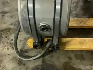 Used Universal Hydraulic Tank (Stock #P-589)) Part Image