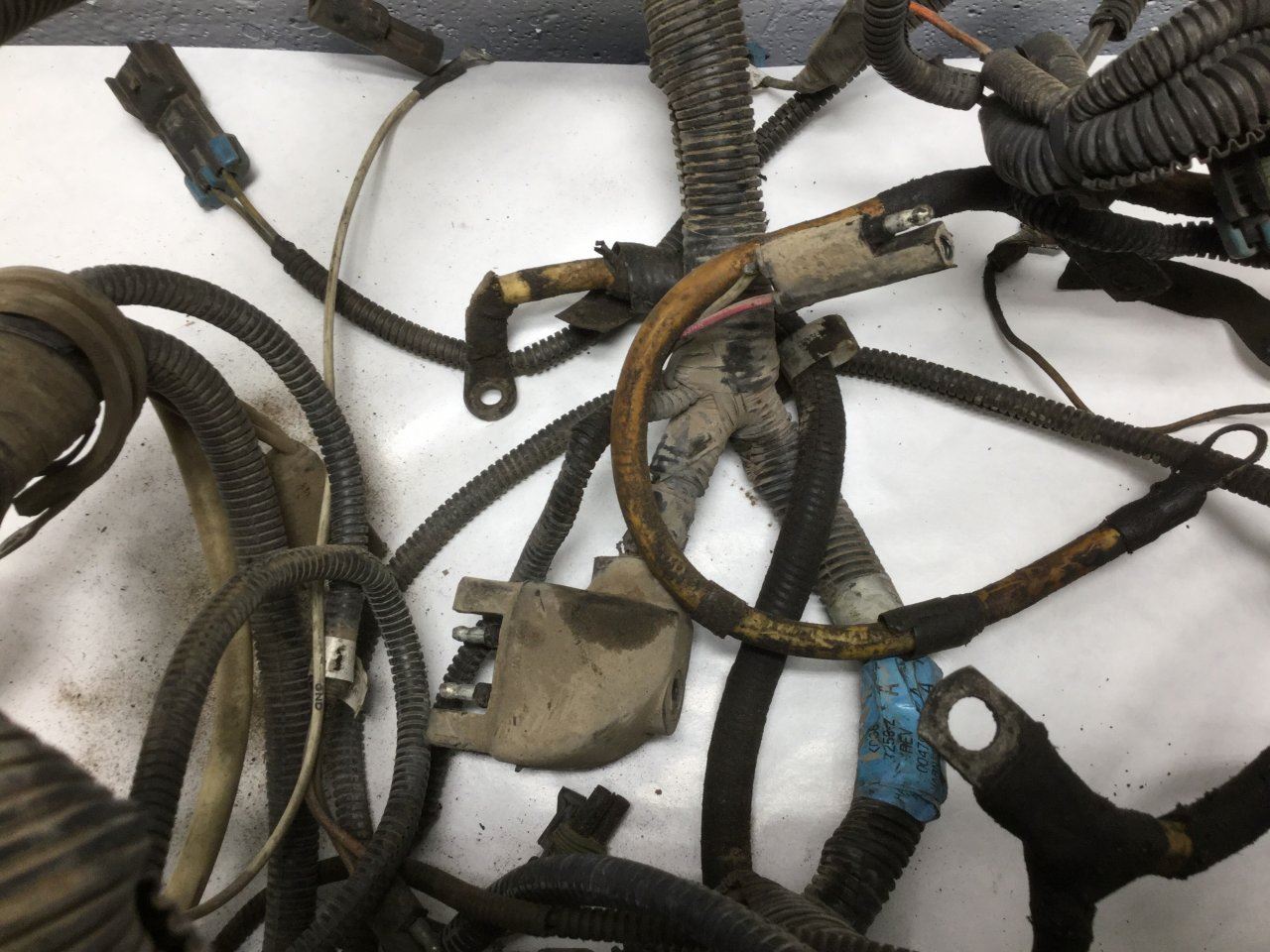 1999 KENWORTH T800 (Stock #24739357) | Wiring Harnesses (Cab and Dash