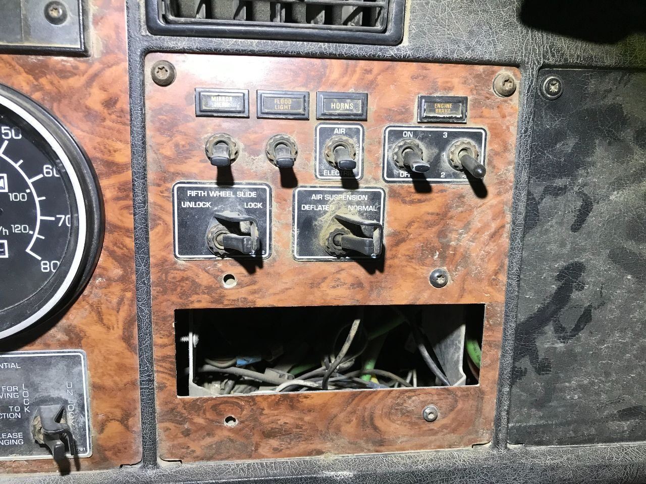 1999 Kenworth T800 (Stock #24960248) | Interior Misc Parts | TPI