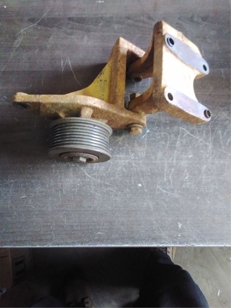 Used Universal Caterpillar C7 Belt Tensioner for sale Leduc County