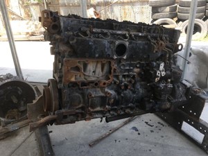 Used Detroit DD15 Block (Stock #P-44)) Part Image