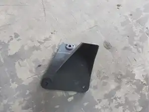 Used 2016 Freightliner Cascadia Bracket (Stock #P-10532)) Part Image