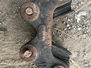Used Freightliner CENTURY CLASS/COLUMBIA Engine Mount (Stock #P-2295)) Part Image