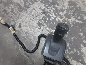 Used Volvo Automatic Shifter Assy (Stock #P-11021)) Part Image