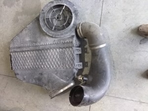 Freightliner Cascadia Air Cleaners (Stock #P-462) Part Image