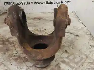 Used Eaton 402 Differential Yoke (Stock #EAT-3696-YOKE)) Part Image