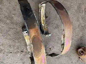 Used 2000 Freightliner FLD120 Fuel Tank Bracket (Stock #FRE00-5725-FTS)) Part Image
