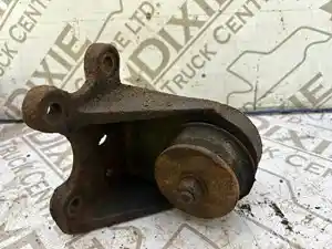 Used 2002 Engine Mount (Stock #GMC02-5205-ENGMNT/2)) Part Image