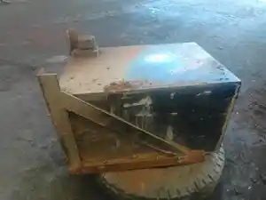 Used GMC C8500 Hydraulic Tank (Stock #GMC96-2021-HYDTNK)) Part Image