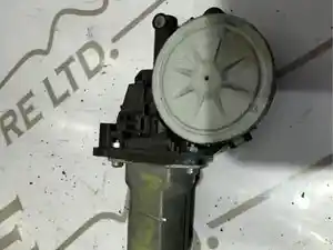 Used Hino XJC720 / XFC720 Window Motor (Stock #HIN20-4687-WNDWMTR)) Part Image