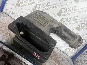Used 2007 International 9200I Air Cleaner (Stock #INT07-5261-AIRCLNR)) Part Image