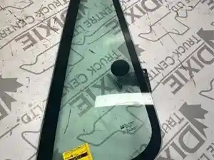 Used International 7600 Door Vent Window (Stock #INT06-3903-VNTWINDO)) Part Image
