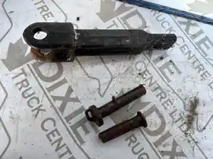 Used Kenworth T370 Tow Hook (Stock #KEN11-5075-TWHK)) Part Image