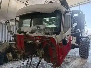 Used 2007 International 9400I Cab (Stock #INT07-5499-CAB)) Part Image