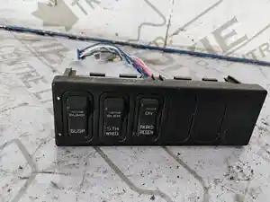 Used 2010 Column Switch (Stock #INT10-3224-SWTCPNL/)) Part Image