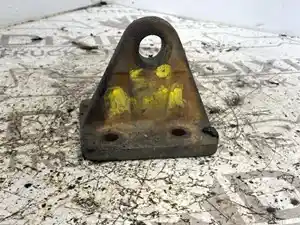 Used Engine Mount Image