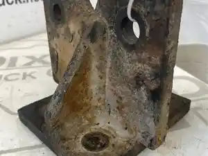 Used Engine Mount (Stock #PET06-2660-ENGMNT)) Part Image