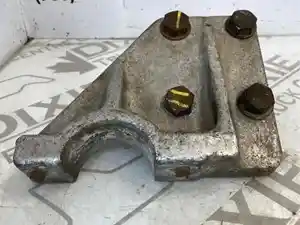 Used Engine Mount (Stock #FOR95-2681-ENGMNT)) Part Image