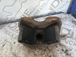 Used Engine Mount (Stock #INT06-3903-ENGMNT/D)) Part Image
