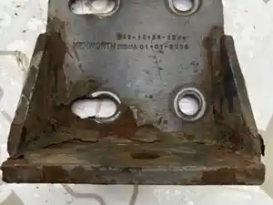 Used Engine Mount (Stock #KEN09-4090-ENGMNT/D)) Part Image