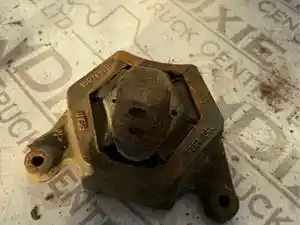 Used Universal Engine Mount (Stock #GMC-5965-ENGMNT)) Part Image