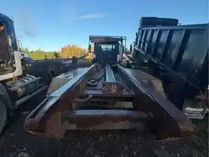 Used Mack CV713 Granite Roll-Off (Stock #MAC06-5526-RLOFF)) Part Image