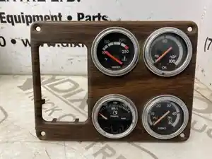 Used Instrument Cluster (Stock #FRE97-2791-CLSTR/2)) Part Image