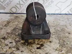 Used 1998 Mack CL713 Engine Mount (Stock #MAC98-6135-ENGMNT/PS)) Part Image
