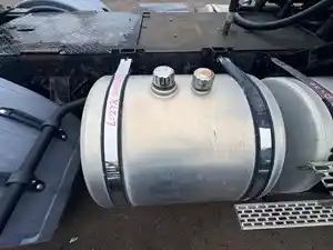 Used 1998 Mack CL713 Hydraulic Tank (Stock #MAC98-6135-HYDTNK)) Part Image