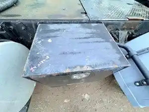 Used 1998 Mack CL713 Tool Box (Stock #MAC98-6135-TOOLBX)) Part Image