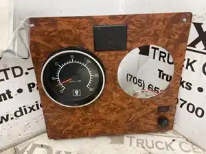 Used Instrument Cluster (Stock #KEN00-3123-CLSTR)) Part Image