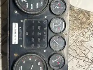 Used Instrument Cluster (Stock #FRE01-2443-CLSTR)) Part Image