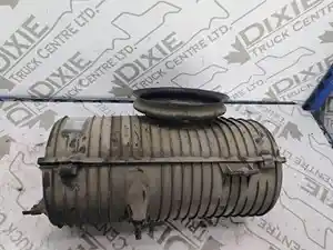 Used 2004 Chevrolet C8500 Air Cleaner (Stock #GMC04-4793-AIRCLNR)) Part Image