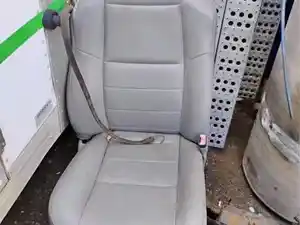 Used Cab (Stock #FOR04-3775-SEAT/PS/)) Part Image