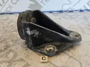Used Bracket (Stock #KEN05-4976-SPRTBRKT)) Part Image