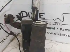 Used Cab (Stock #PET05-3215-AIRSUSP)) Part Image