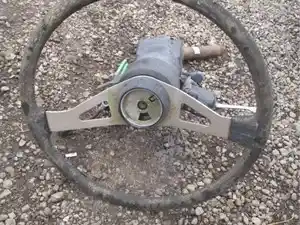Used Steering Column (Stock #INT05-2317-STEERING)) Part Image