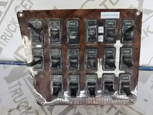 Used Column Switch (Stock #INT06-4898-SWTCH)) Part Image