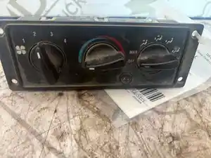 Used 2007 Heater/AC Control Assy (Stock #INT07-5499-HVAC)) Part Image