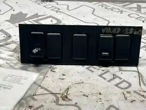 Used Column Switch (Stock #VOL08-3860-SWTCH/2)) Part Image