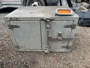 Used Tool Box (Stock #STE09-1220-TOOLBX)) Part Image
