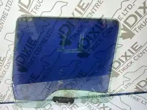 Used 2009 Windshield Glass Image