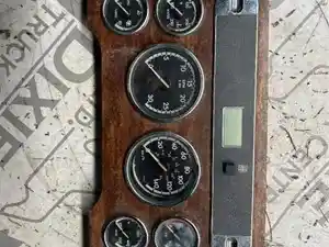 Used Instrument Cluster (Stock #FRE12-2790-CLSTR)) Part Image