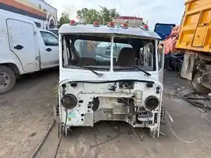 Used Cab (Stock #PET10-1009-CAB)) Part Image