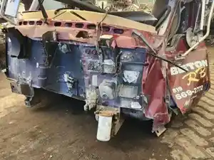 Used Cab (Stock #MAC05-3799-CAB)) Part Image
