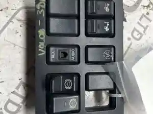 Used Volvo VNL Combination Switch (Stock #VOL08-3860-SWTCH)) Part Image